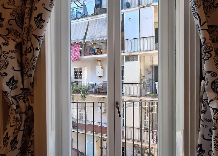 La Casa Di Lùale E Zoe Affittacamere Napoli